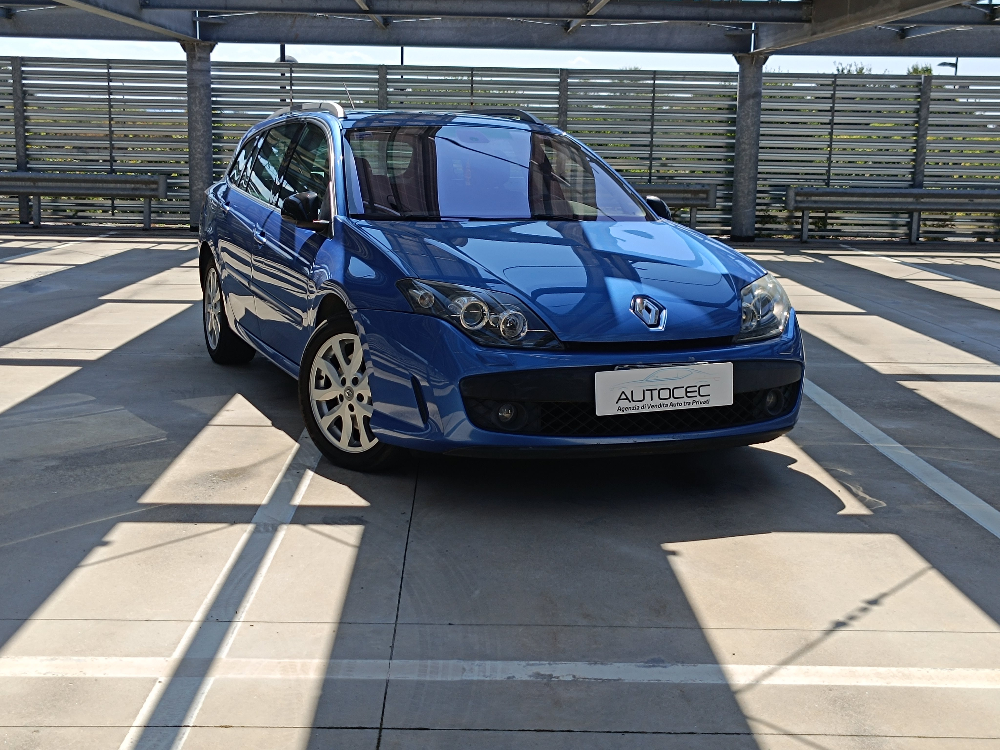 Renault LAGUNA BLU